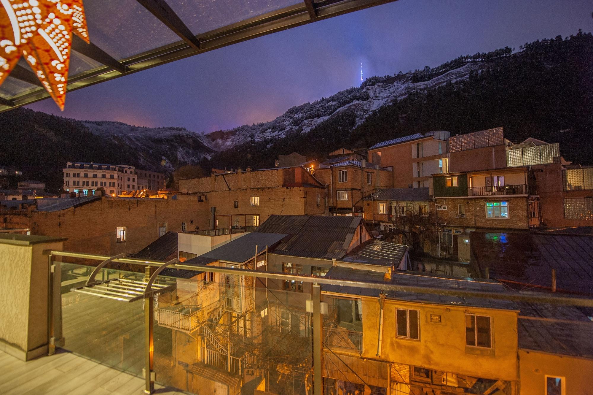 Easy Hotel T'Bilisi Tbilisi Zewnętrze zdjęcie